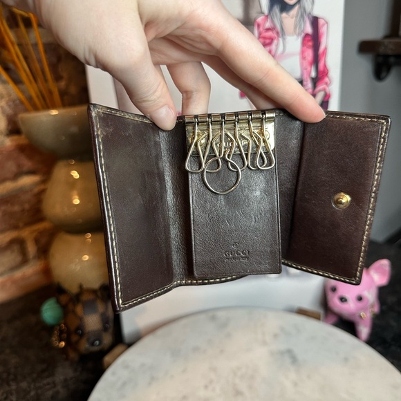 Gucci GG Canvas Britt Key Holder - Picture 6 of 12